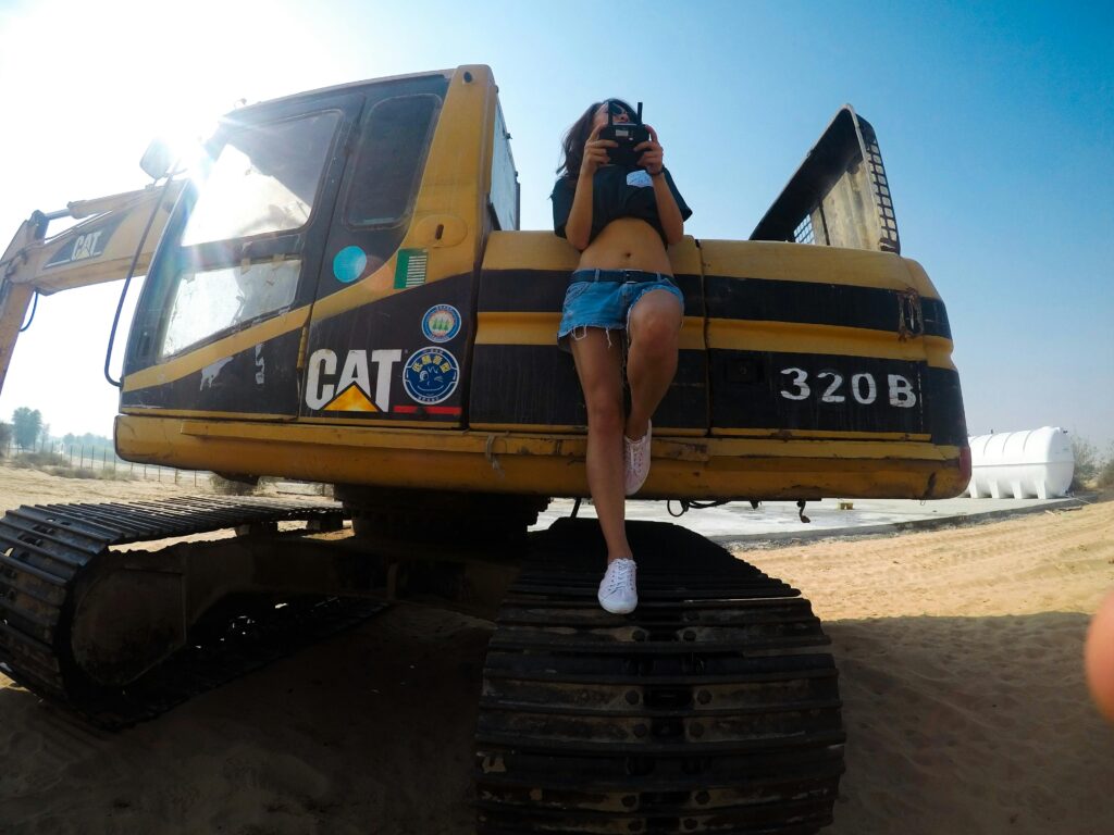 BE Civil Excavator for CIVIL Projects in Bengaluru Construction Supply