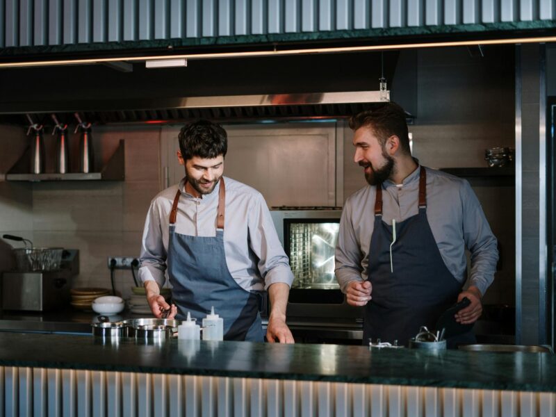 FULLY-EQUIPPED COMMERCIAL KITCHEN SETUP FOR SALE : Set up Restaurant in Bharitiya City